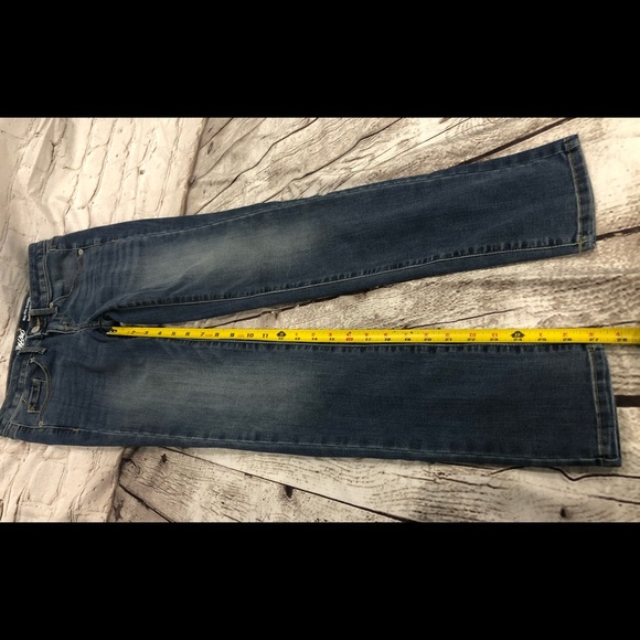 ✨Mossimo - Mid Rise Straight Leg Jeans - Gently Used - Measurements in Pics✨ - Picture 8 of 14